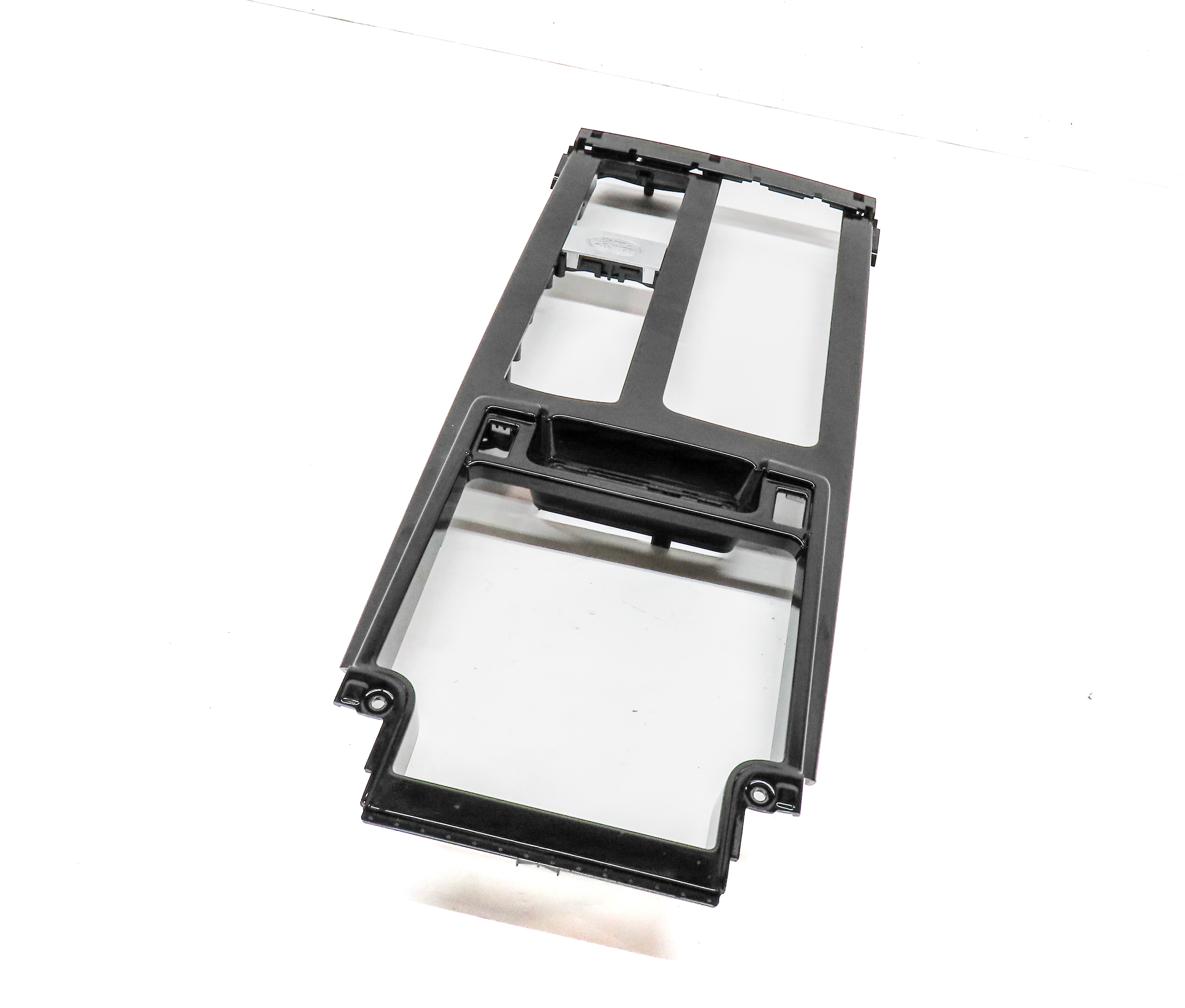 2017 LAND ROVER DISCOVERY (L462) FRONT CENTER CONSOLE TRIM SURROUND PANEL — exact item pictured
